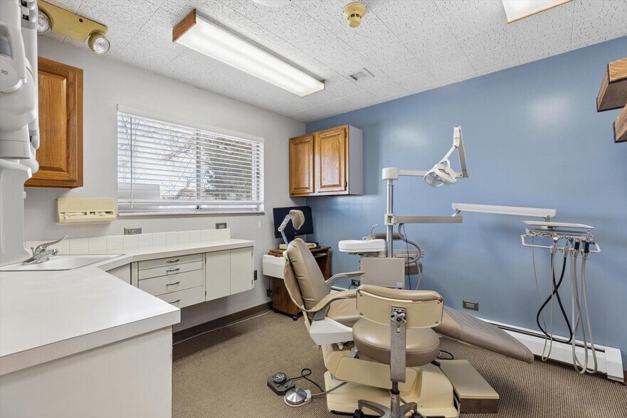 More Photos Of 7700 W 14th Ave, Lakewood General Retail For Sale