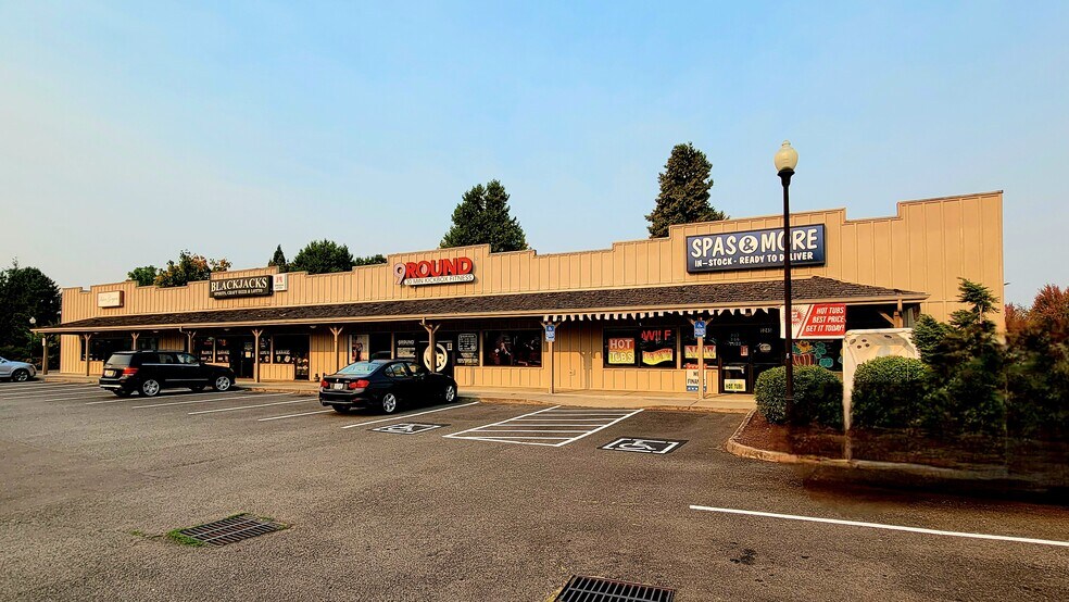 More Photos Of 5245-5251 Commercial St SE, Salem Freestanding For Lease