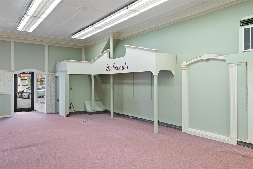 More Photos Of 43-49 Main, Bangor Office For Sale