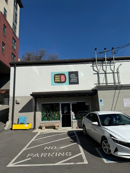 More Photos Of 713 17th St, Knoxville Freestanding For Lease