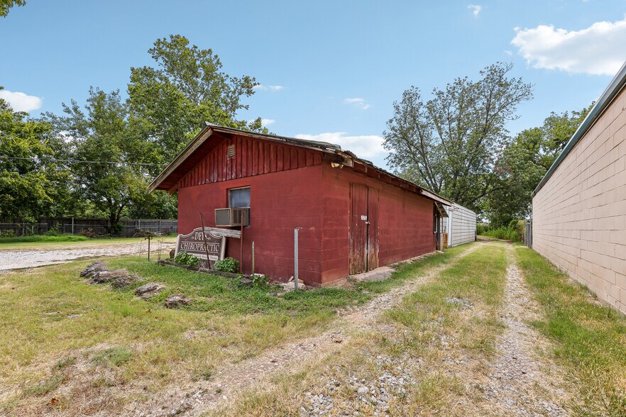 More Photos Of 930 W Main St, Jenks Medical For Sale