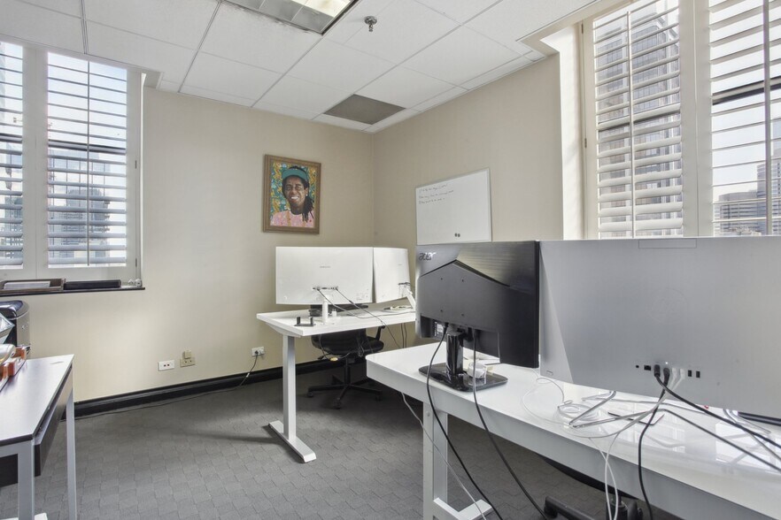 More Photos Of 1601 Arapahoe St, Denver Office For Lease