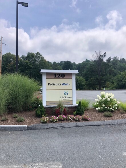 More Photos Of 120 Boston Rd, Groton Medical For Lease
