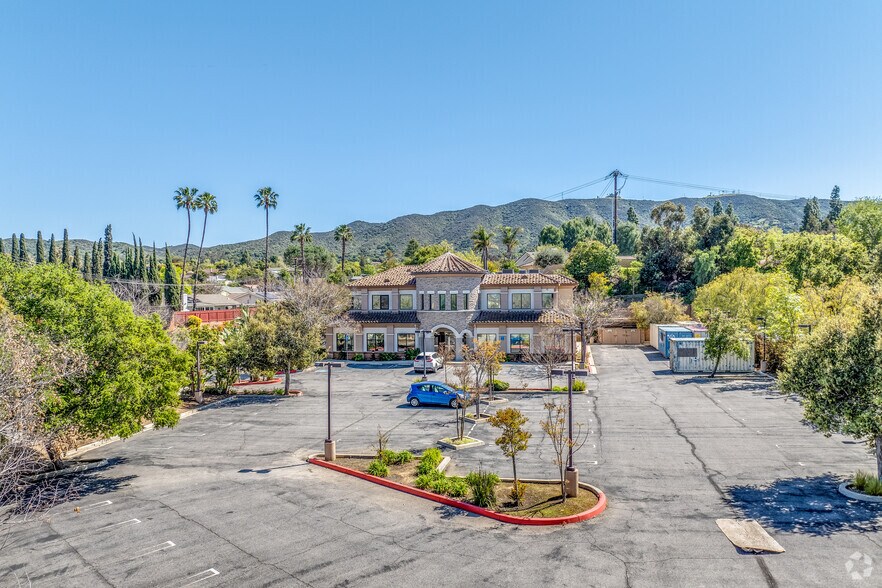 More Photos Of 311 Haigh Rd, Thousand Oaks Medical For Lease