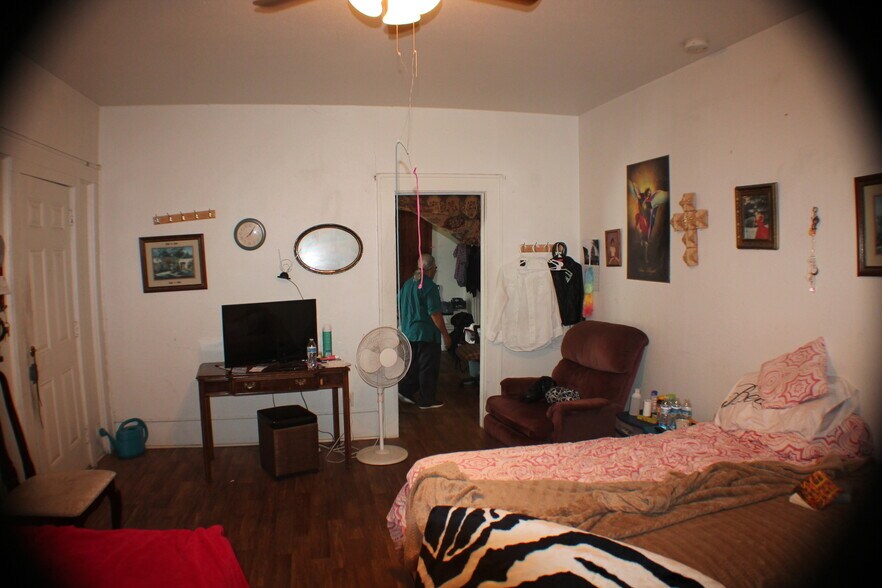 More Photos Of 6802 Avenue F, Houston Multifamily For Sale