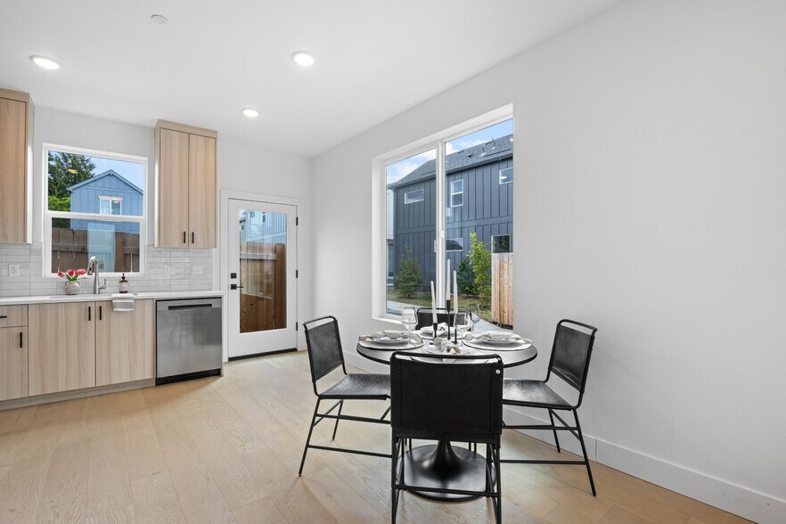 More Photos Of 4380 NE Going St, Portland Multifamily For Sale