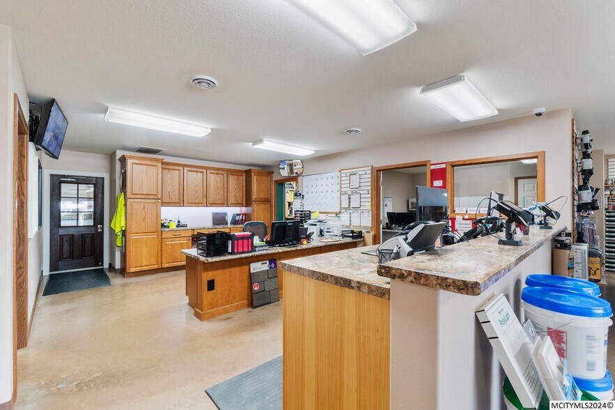 More Photos Of 390 E US Highway 18, Garner Showroom For Sale