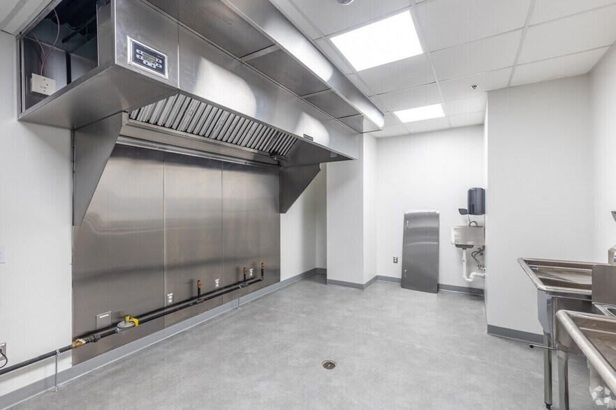 More Photos Of 1200-1208 Market St, San Francisco Health Club For Lease
