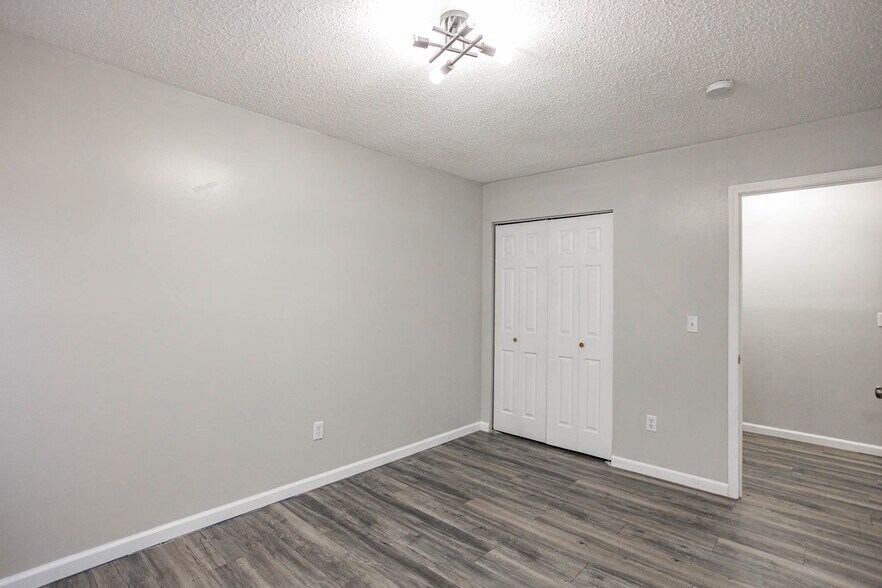 More Photos Of 3108 Eaton St, Kansas City Multifamily For Sale