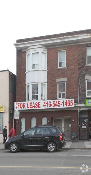 More Photos Of 817 Bloor St W, Toronto Storefront Retail Residential For Sale