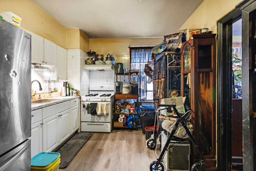 More Photos Of 327 Danforth Ave, Jersey City Multifamily For Sale