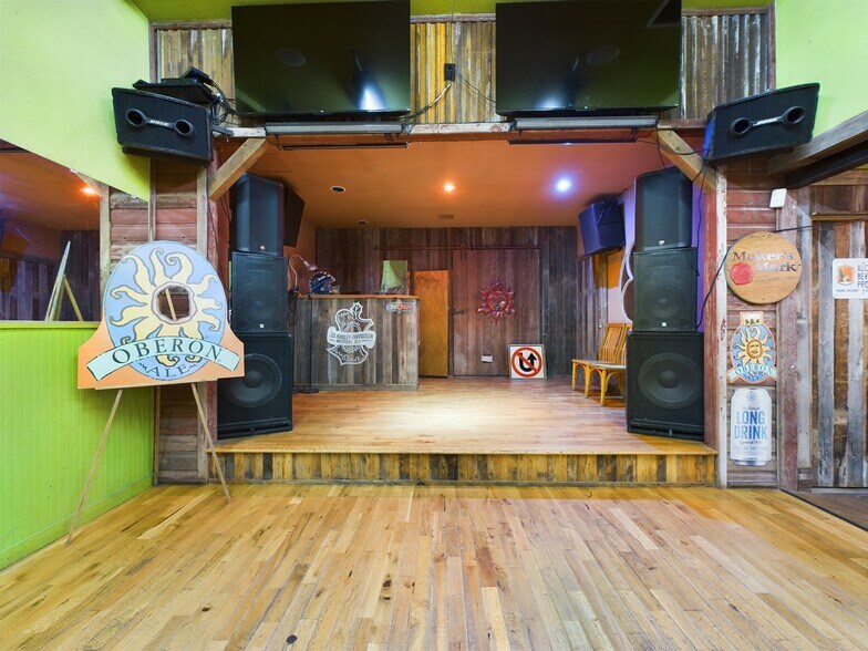 More Photos Of 4512 E M-21, Corunna Restaurant For Sale