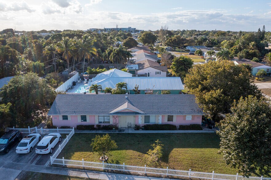 Primary Photo Of 2651 SE 2nd St, Boynton Beach Apartments For Sale