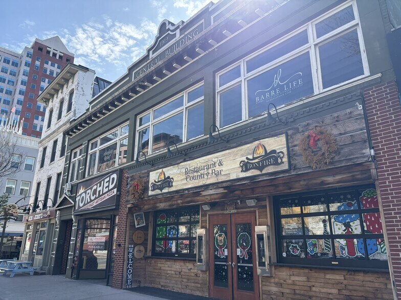 Primary Photo Of 944 Elm St, Manchester Storefront Retail Office For Lease