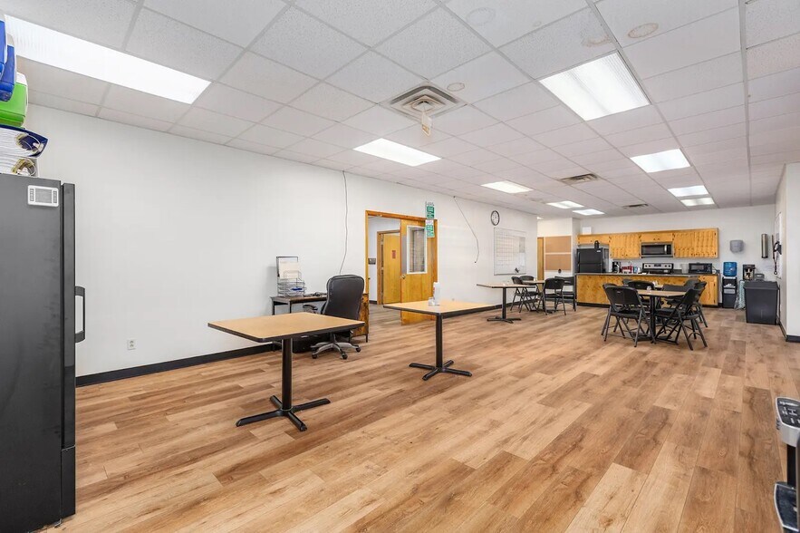 More Photos Of 4599 US Highway 84 W, Timpson Specialty For Sale