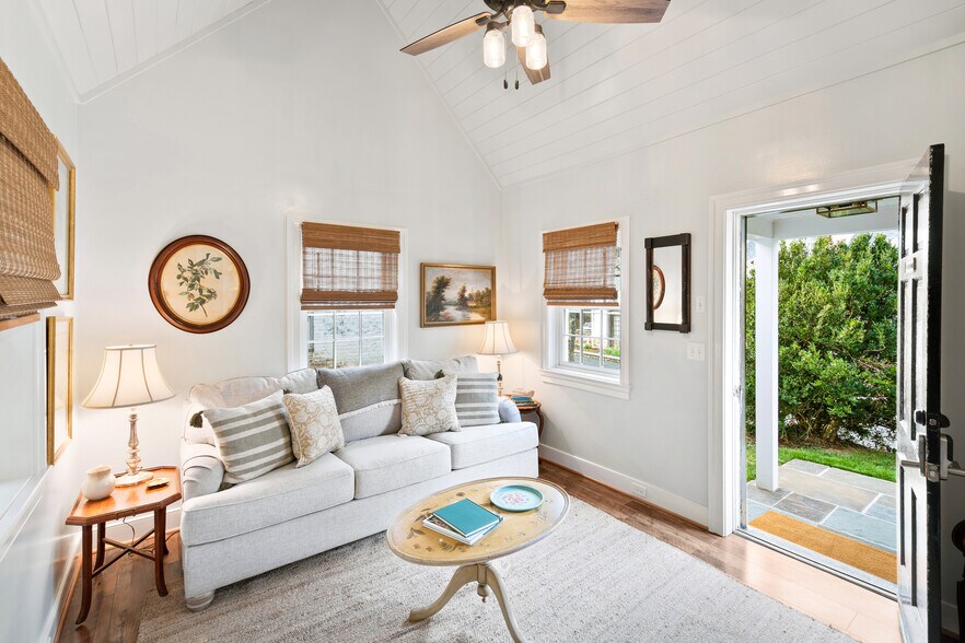 More Photos Of 3500 Sunset Lodge Ct, Charlottesville Hotel For Sale