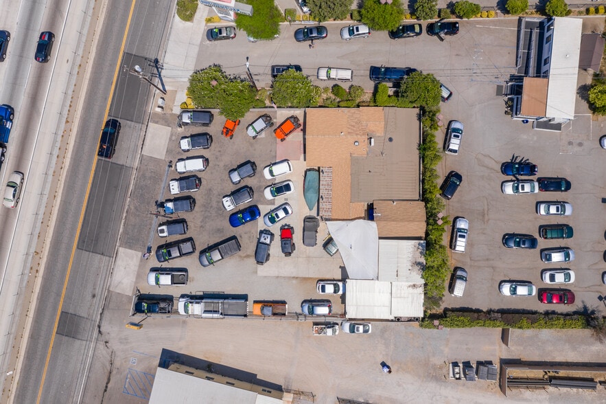 More Photos Of 31631 Outer Highway 10, Redlands Auto Dealership For Lease