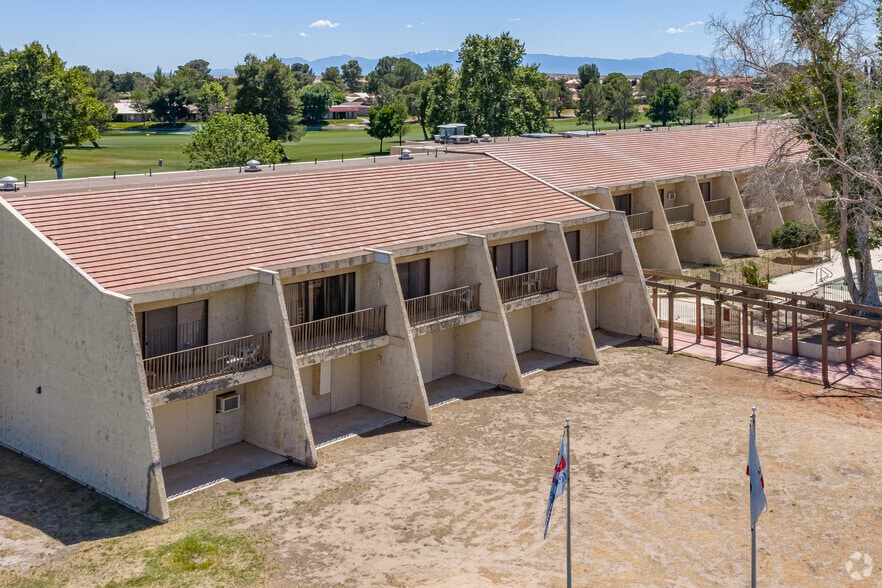 More Photos Of 14818 Clubhouse Dr, Helendale Hotel For Sale