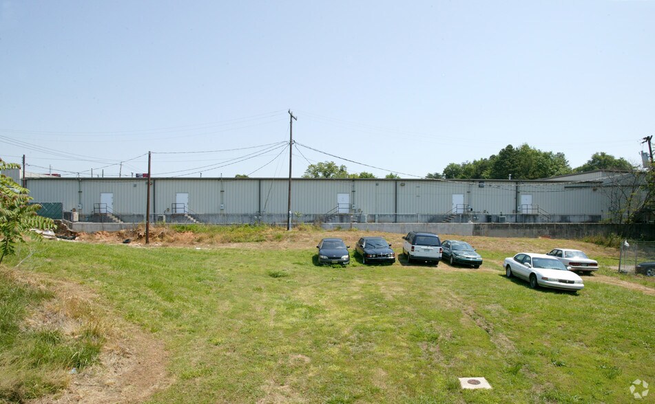 More Photos Of 2854 Wade Hampton Blvd, Taylors Storefront Retail Office For Lease