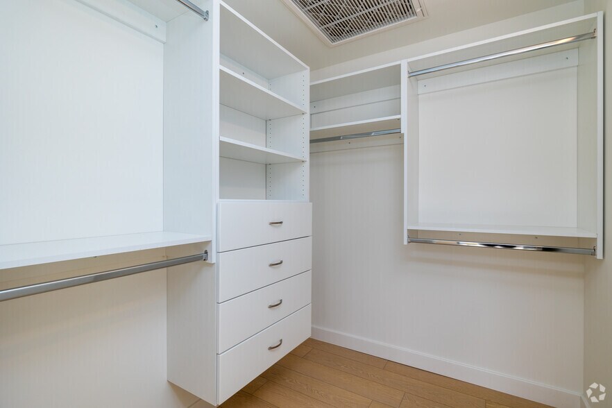 More Photos Of 1134 Sansom St, Philadelphia Apartments For Lease