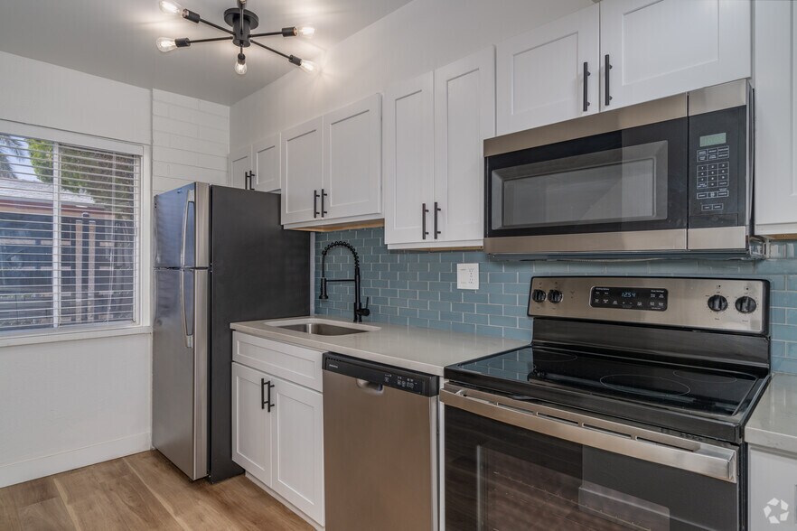 More Photos Of 7320 E Belleview St, Scottsdale Apartments For Sale