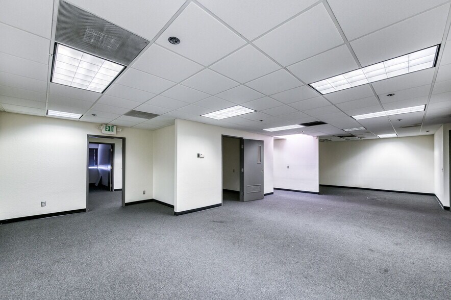 More Photos Of 5333 N Cornelia Ave, Fresno Warehouse For Sale