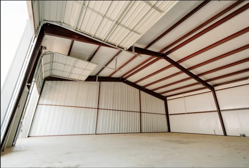 Primary Photo Of 6120 US Highway 69 N, Tyler Warehouse For Lease