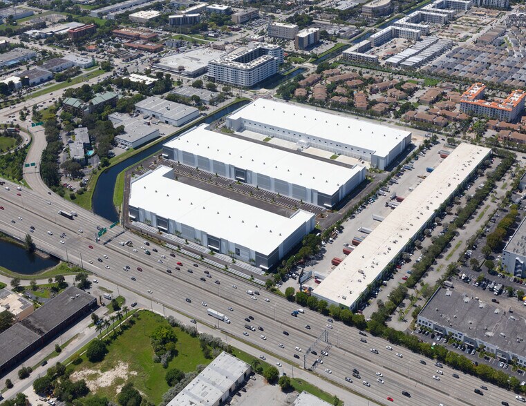 Primary Photo Of 7725 NW 41st St, Doral Warehouse For Lease