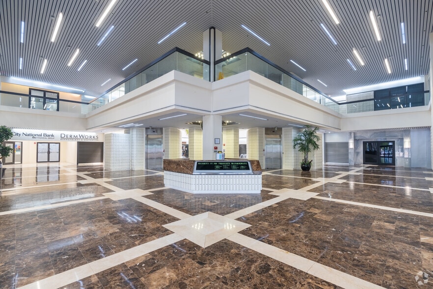 More Photos Of 7000 W Palmetto Park Rd, Boca Raton Office Residential For Lease