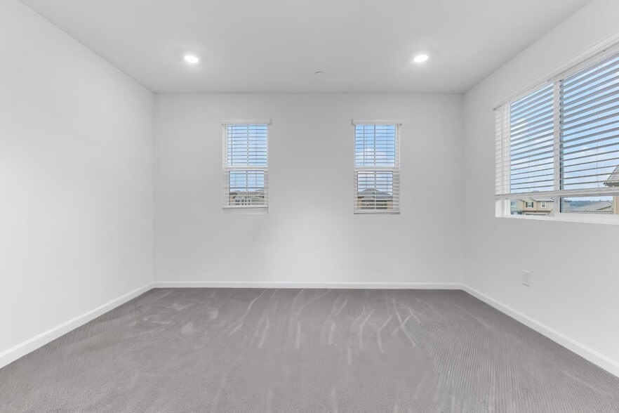 More Photos Of 3600 Pride Way, Stockton Multifamily For Sale