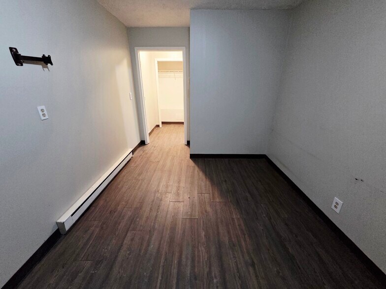 More Photos Of 1302 Broadway, Lorain Storefront Retail Residential For Sale