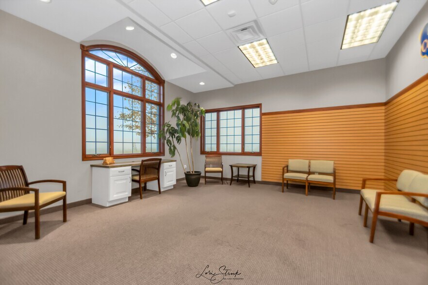 More Photos Of 2825 W Division St, Manteno Medical For Sale