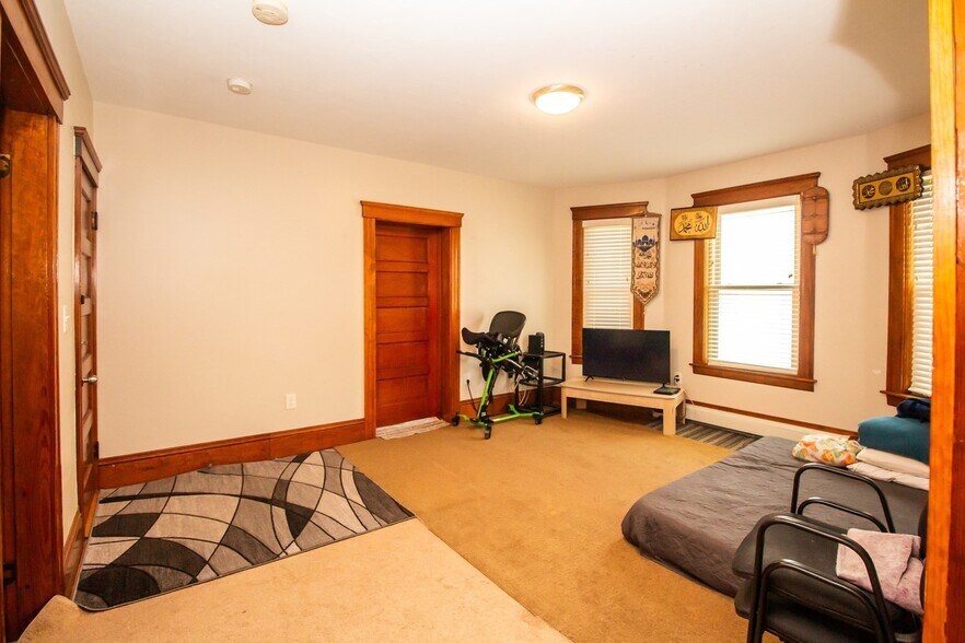 More Photos Of 56 Cohasset St, Worcester Multifamily For Sale