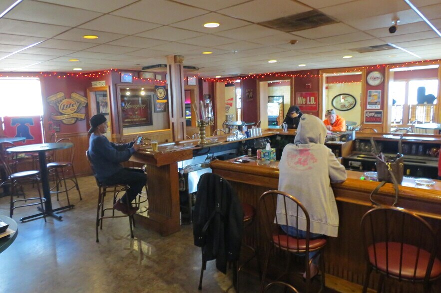 More Photos Of 1002 N Duke St, Lancaster Storefront Retail Residential For Sale