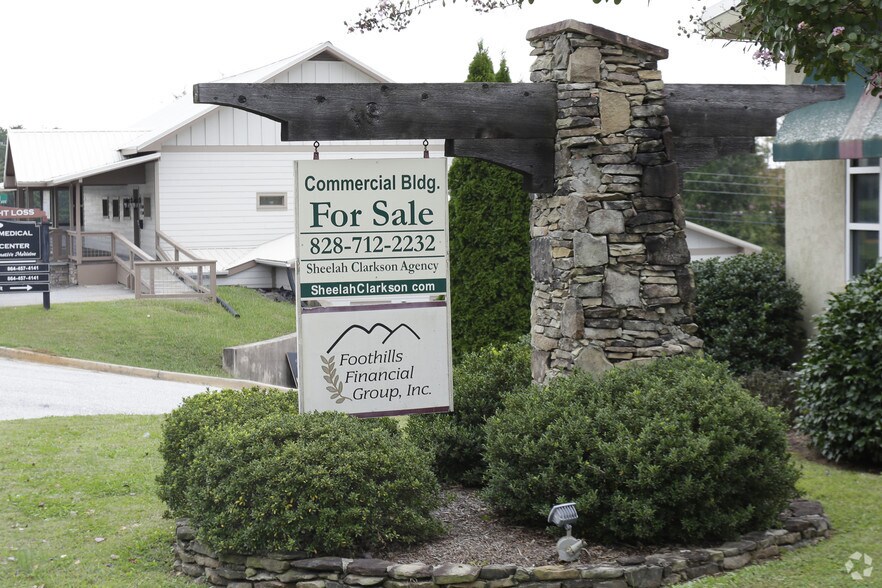More Photos Of 100 Edgewood Ave, Landrum Medical For Sale