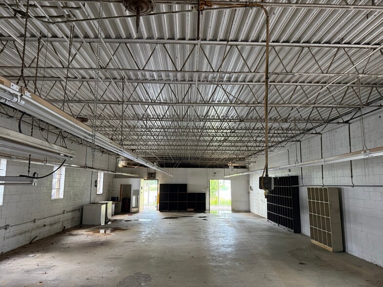 More Photos Of 1851 NE Peachtree Rd, Atlanta Freestanding For Lease