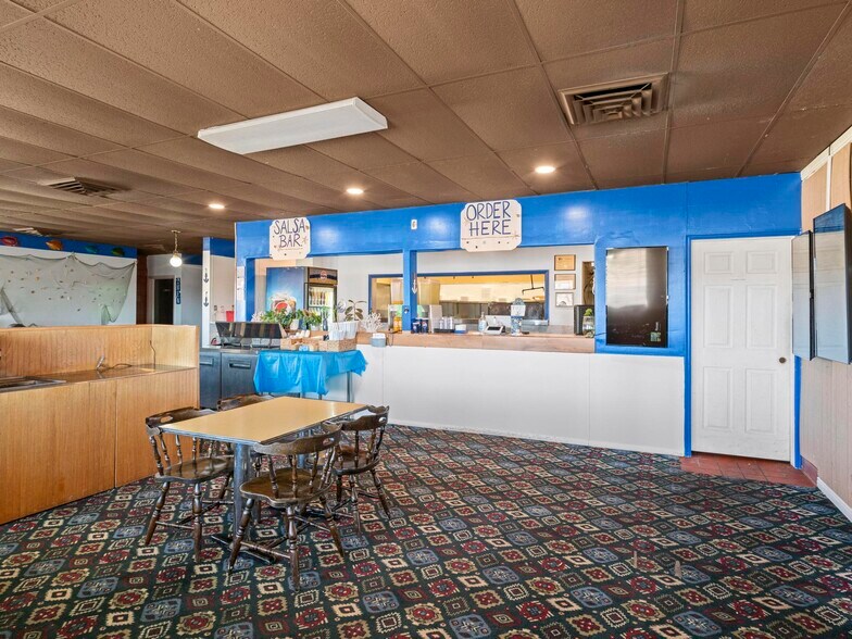 More Photos Of 1225 S State St, Salina Hotel For Sale