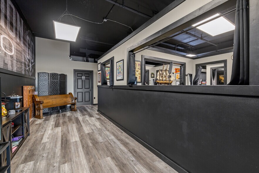 More Photos Of 5955 Mt Rushmore Rd, Rapid City Storefront Retail Office For Sale