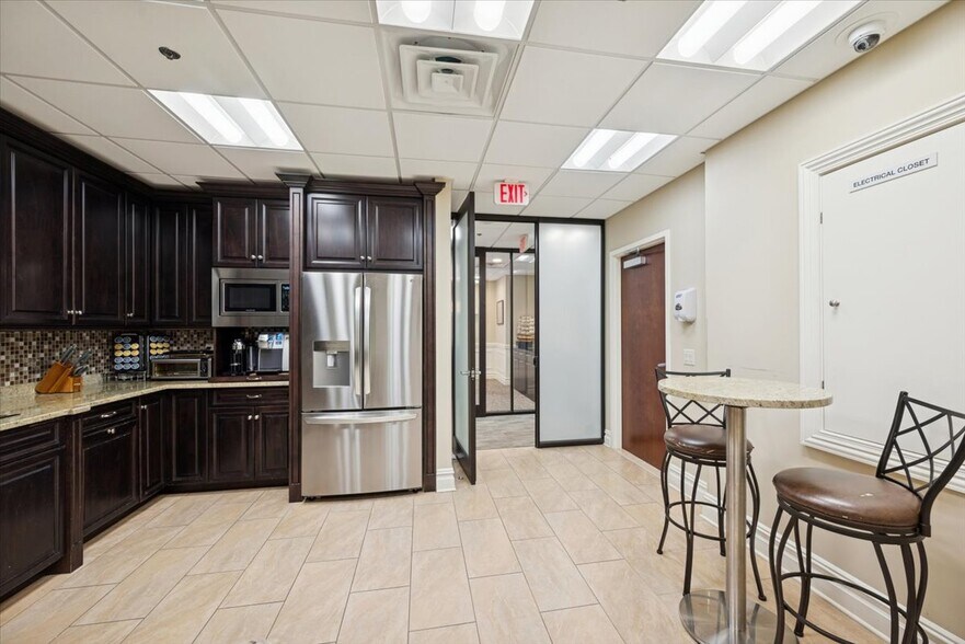 More Photos Of 58 Mount Bethel Rd, Warren Office For Lease