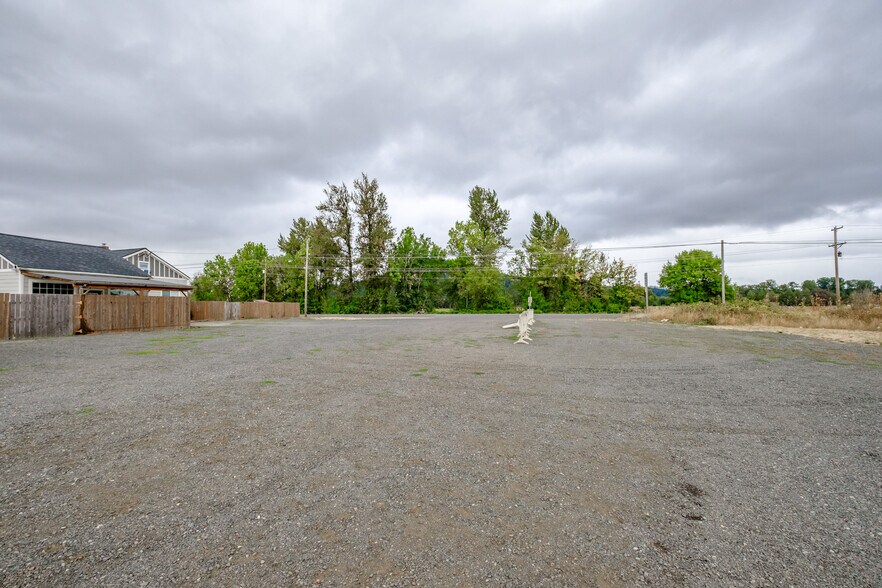 More Photos Of 3980 S Santiam Hwy, Lebanon Land For Sale