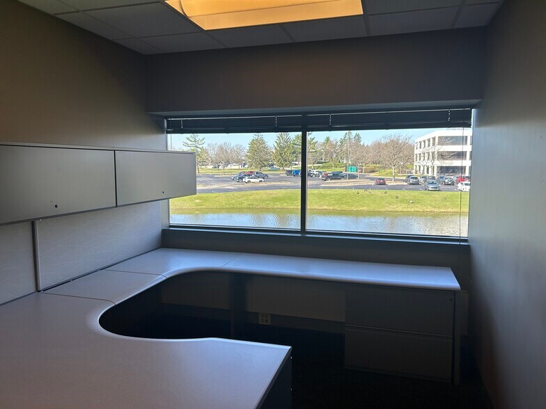 More Photos Of 5989 Tahoe Dr SE, Grand Rapids Medical For Sale