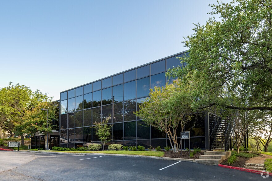 More Photos Of 3807 Spicewood Springs Rd, Austin Medical For Sale