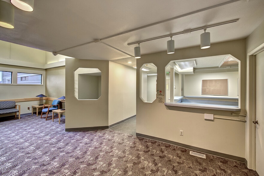 More Photos Of 18208 66th Ave NE, Kenmore Medical For Lease