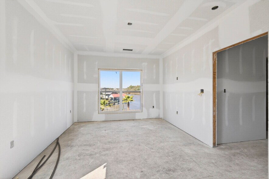 More Photos Of 3308 Mary Walker Dr, Gautier Marina For Sale