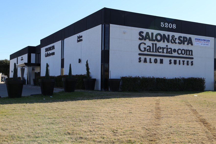Primary Photo Of 5208 Airport Fwy, Haltom City Office For Lease