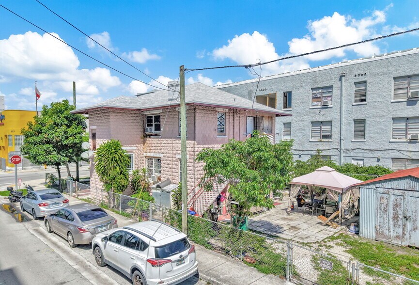 More Photos Of 676 SW 1st St & 119 SW 1st St, Miami Land For Sale