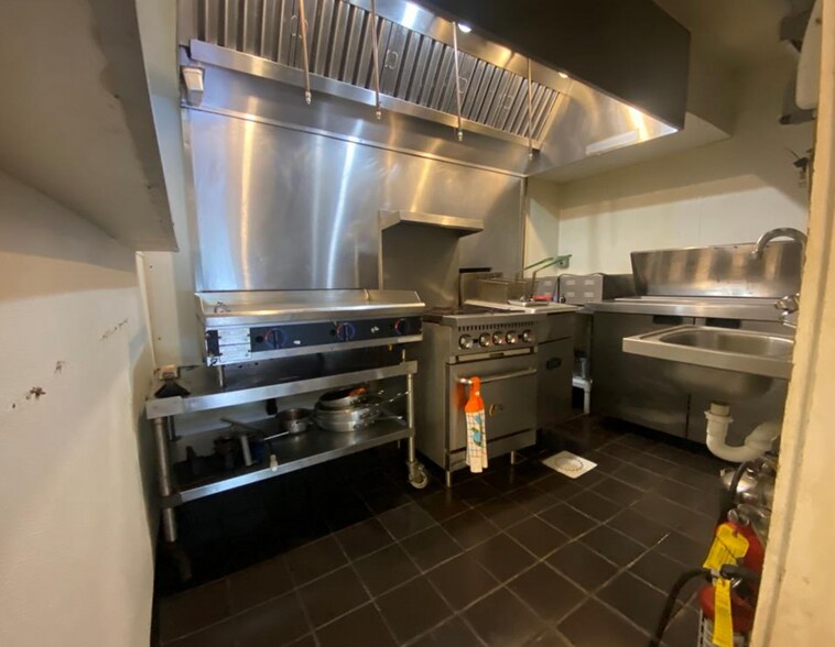 More Photos Of 15303 Midland Trl, Ansted Freestanding For Sale