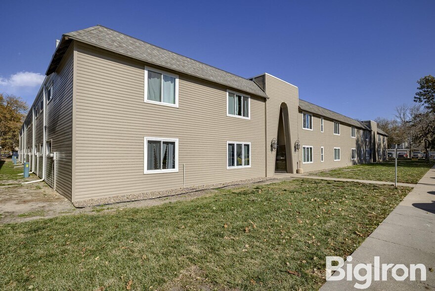 More Photos Of 633 E 10th St, York Apartments For Sale