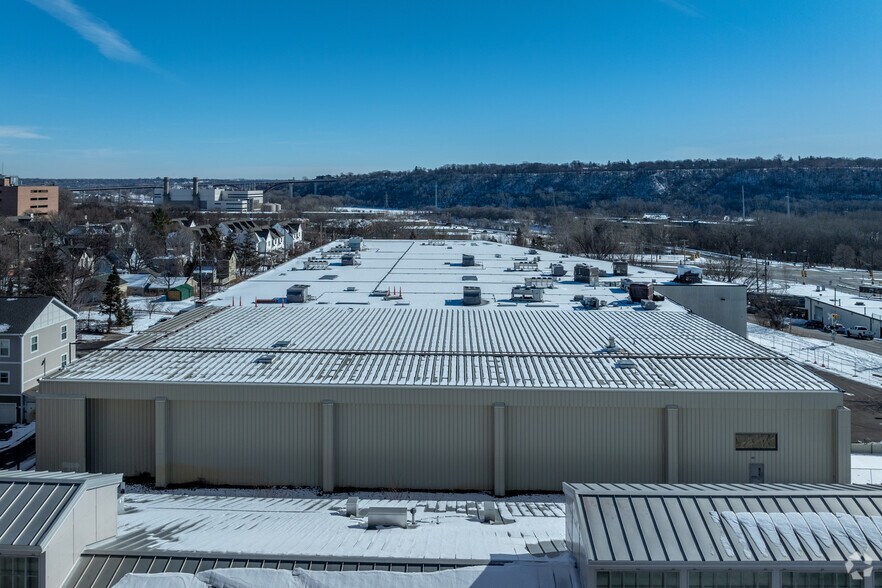 More Photos Of 543 James Ave, Saint Paul Manufacturing For Sale