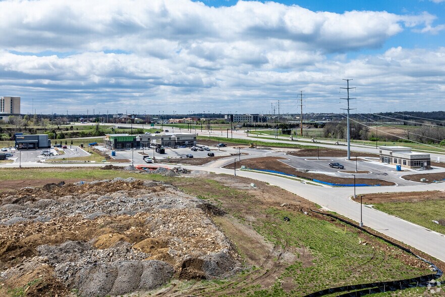 More Photos Of 18203 W 101st St, Lenexa Unknown For Lease